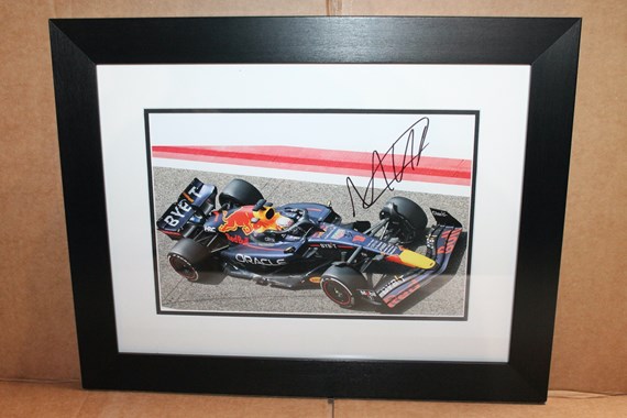 MAX VERSTAPPEN SIGNED PICTURE